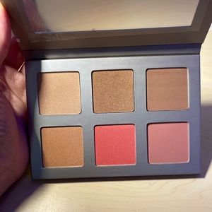 ICONIC LONDON- Blaze Chaser face palette